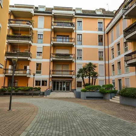 Elisa Desenzano del Garda