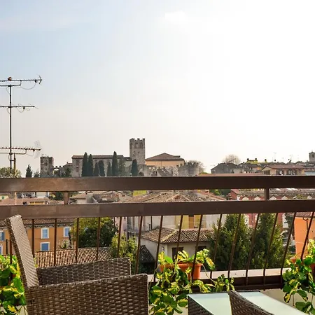 Elisa Apartment Desenzano del Garda